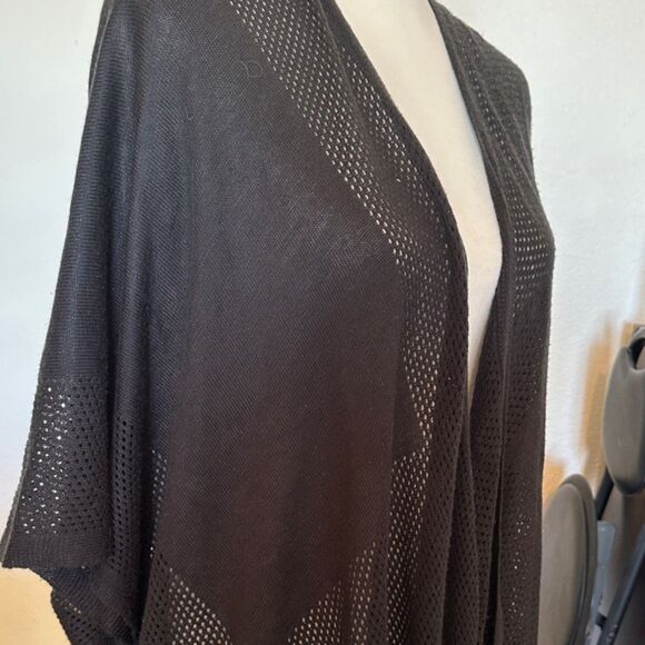 Vince Camuto Open Front Cardigan Poncho Topper OS Open Weave Black Minimalist - Picture 3 of 6